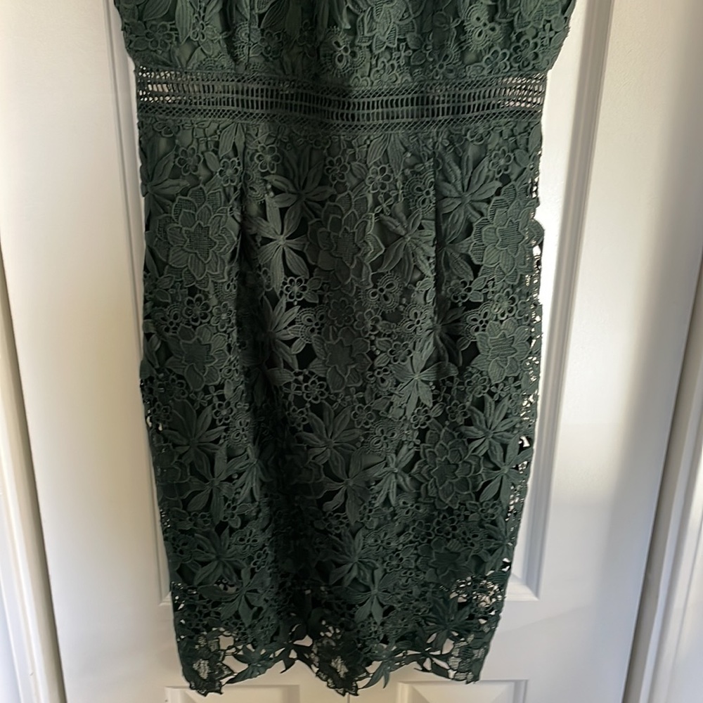 BARDOT dark green lace dress - Picture 3 of 9